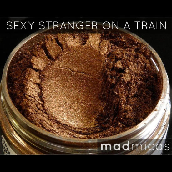 Carica l&amp;#39;immagine nel visualizzatore della galleria, Sexy Stranger on a Train Brown Mica
