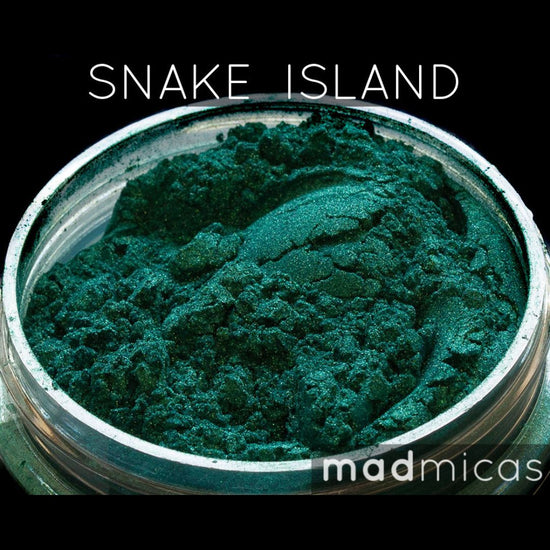 Load image into Gallery viewer, Snake Island Green Mica
